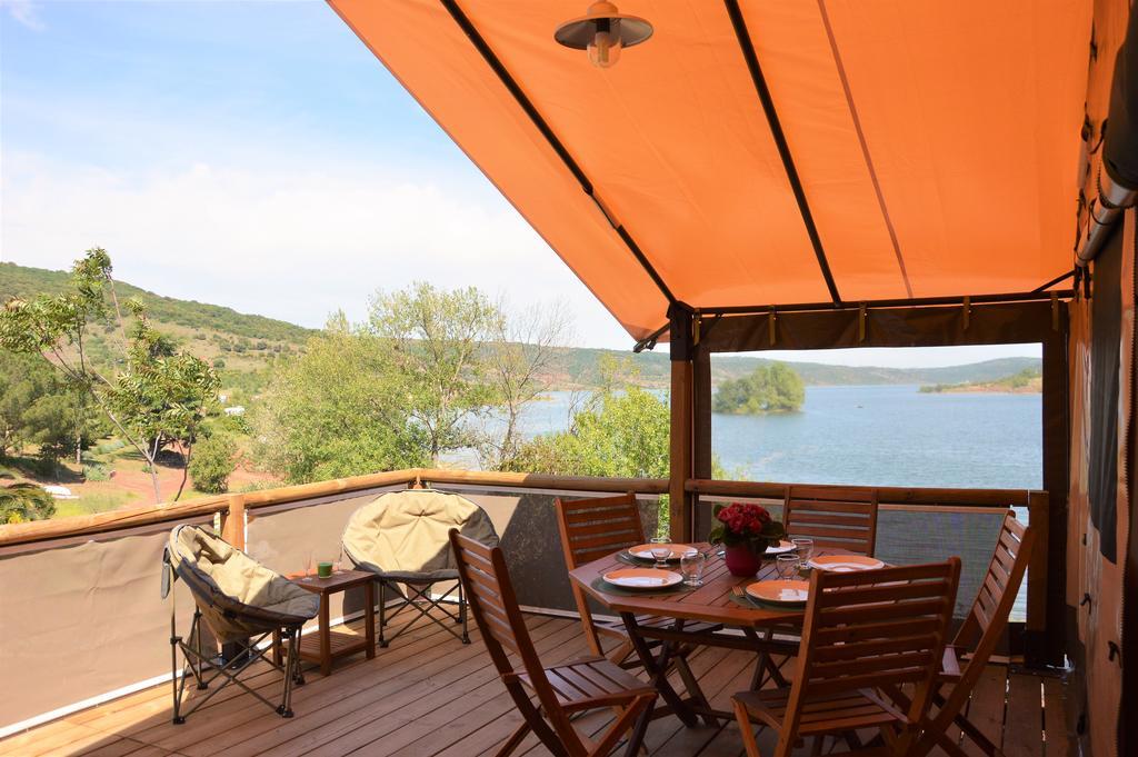 Camping Le Mas De Riri Celles  Exterior photo